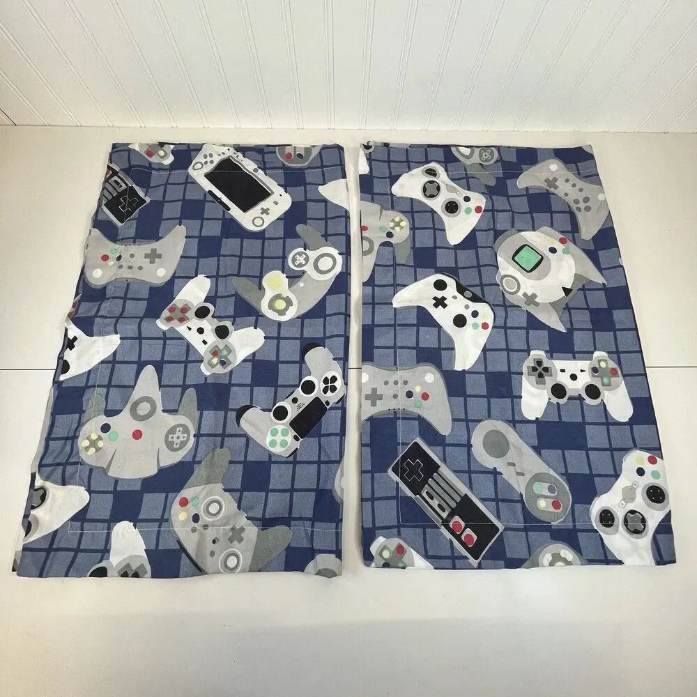 2 Nintendo Gaming‎ Controllers Pillow Shams Blue size 30 X 23 Envelope Style